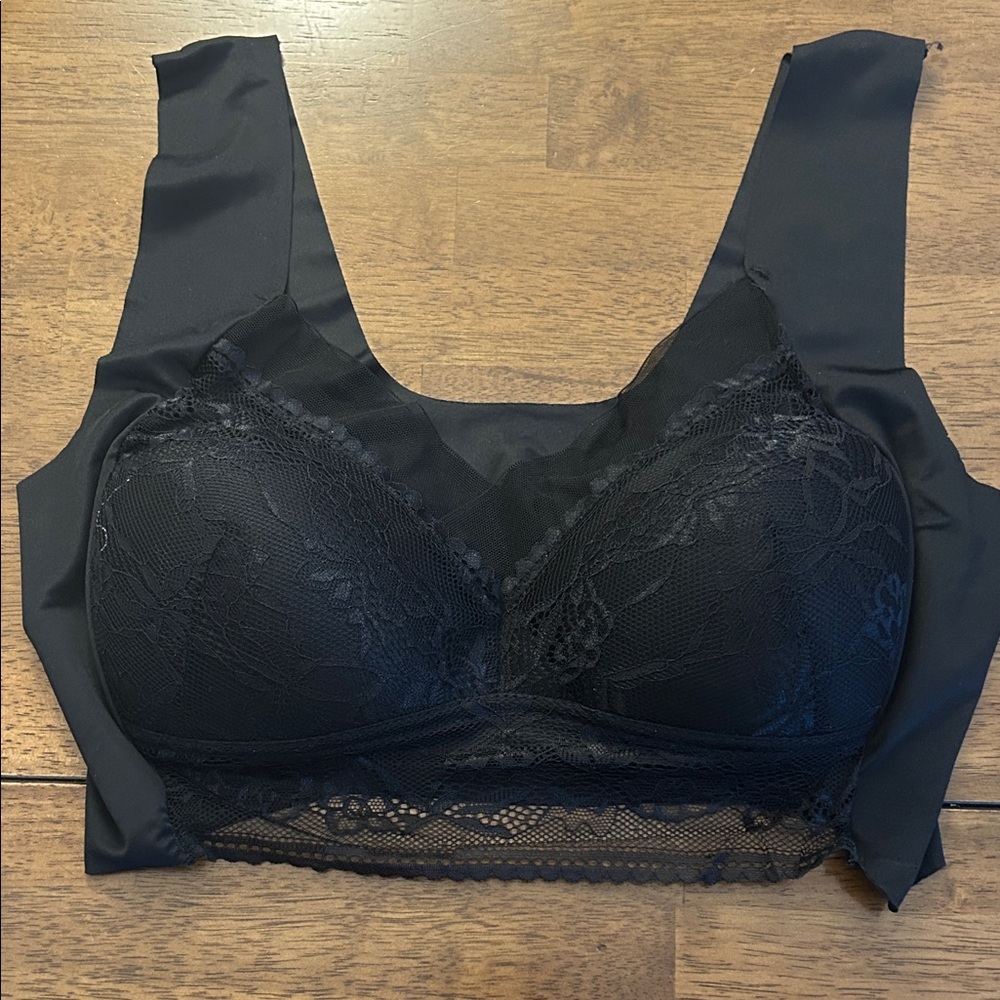 Chic Black Lace Bra